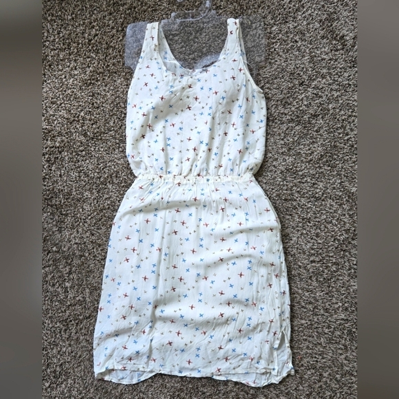 Ellison Dresses & Skirts - Ellison White Casual Dress With Bird Red Blue Print Sleeveless Tank Small